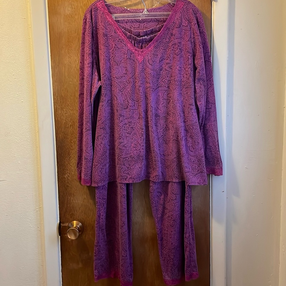 Jaclyn Smith Woman 2Pc Pajama Set Sz 2X